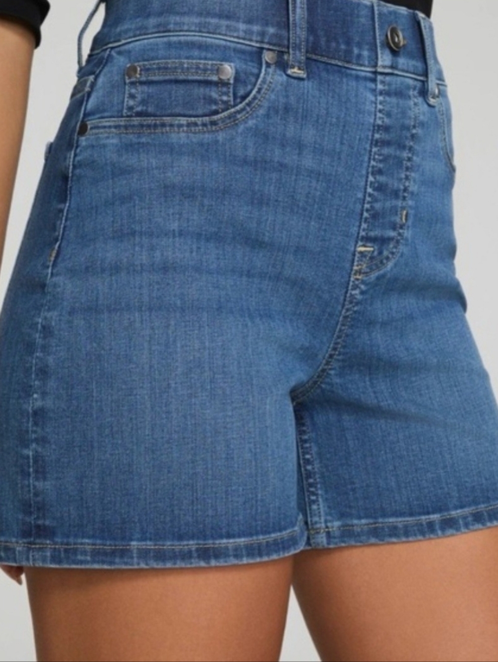 Spanx Vintage Womens Indigo High-Rise Pull-On Shaping Jean Shorts Size Small 4-6 - Picture 3 of 16